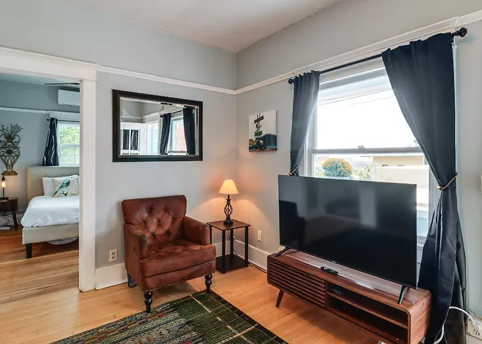 'st Patrick' In The Heart Of Apartment