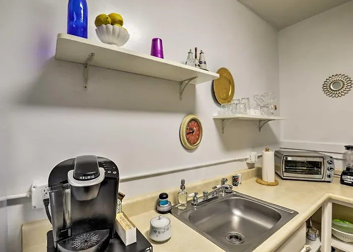 'st Patrick' In The Heart Of Apartment Bisbee